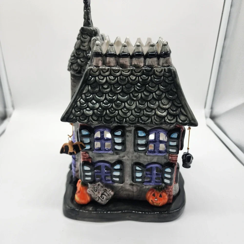 Vintage JCPenney Home Collection Ceramic Haunted House Luminary Halloween 2002